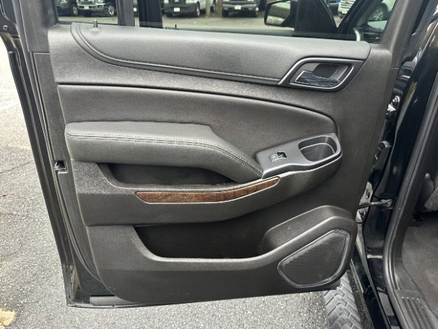 Used 2019 Chevrolet Suburban LT image 33