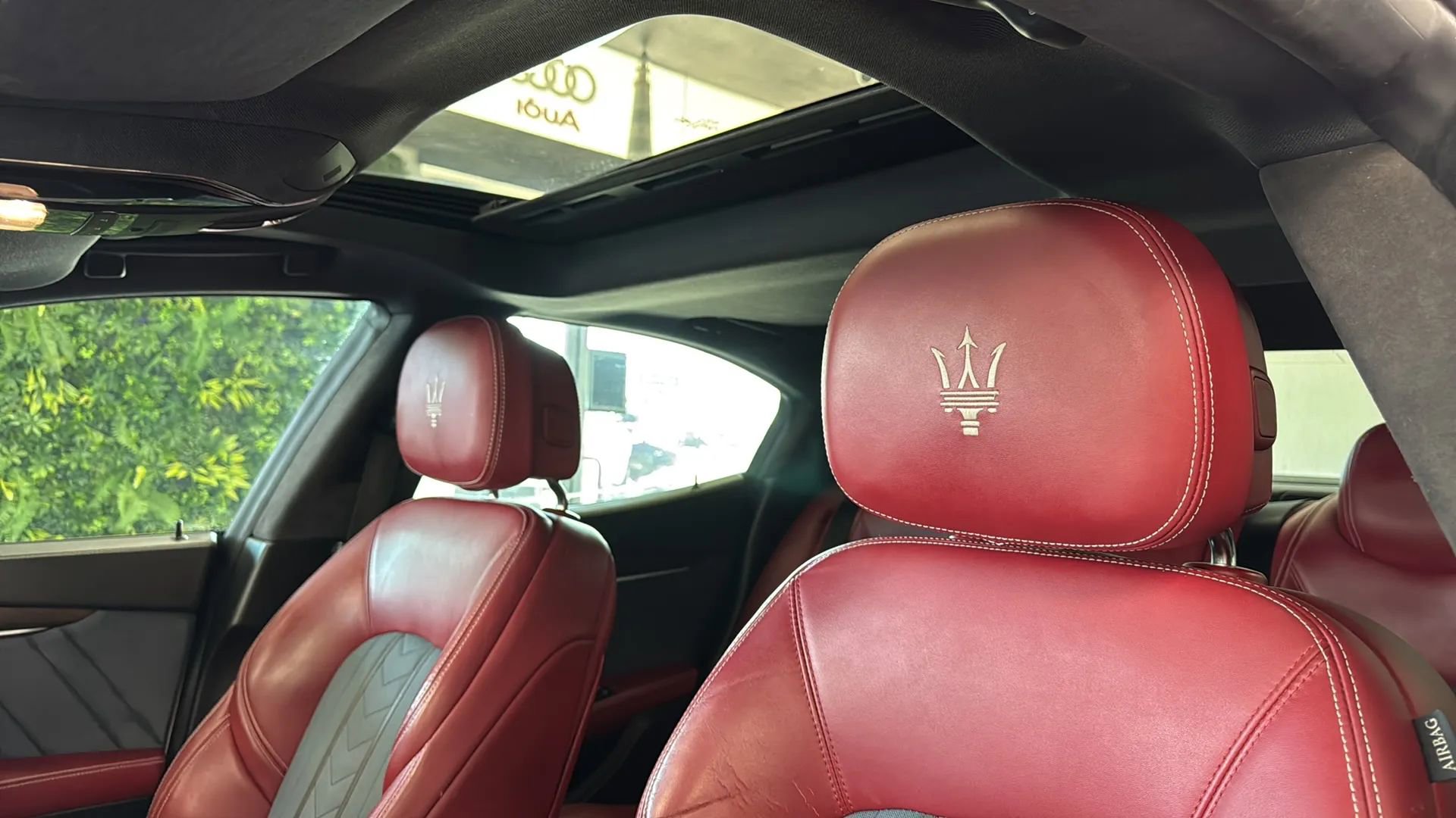 Used 2017 Maserati Ghibli w/ Luxury Package RWD image 27