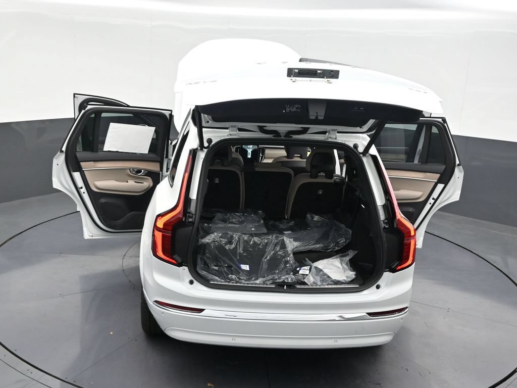 New 2026 Volvo XC90 T8 Plus w/ Protection Package Premier AWD/4WD image 33