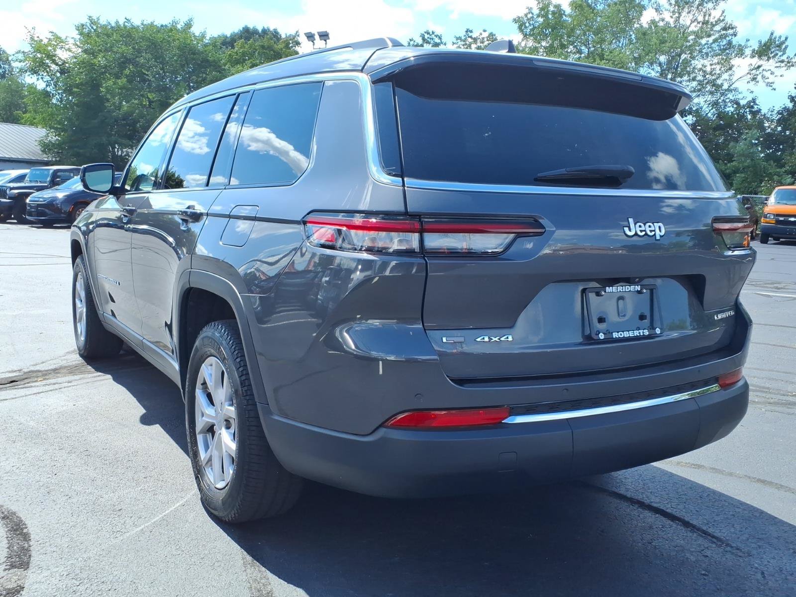 Certified 2021 Jeep Grand Cherokee L Limited AWD/4WD image 7