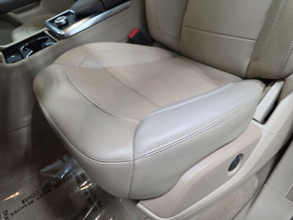 Used 2013 Mercedes-Benz ML 350 BlueTEC 4MATIC image 27