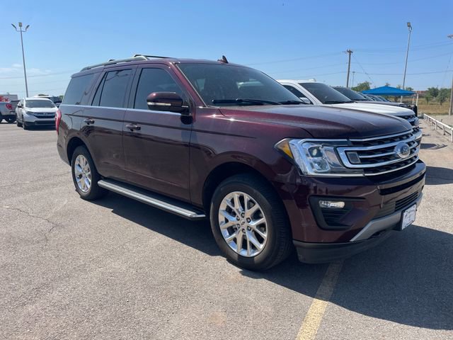 Used 2020 Ford Expedition XLT w/ Equipment Group 202A AWD/4WD image 2