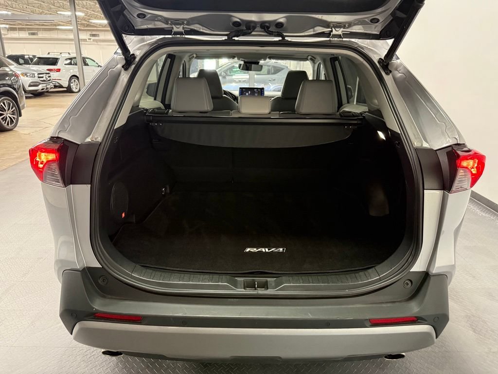 Used 2022 Toyota RAV4 Limited AWD/4WD image 15