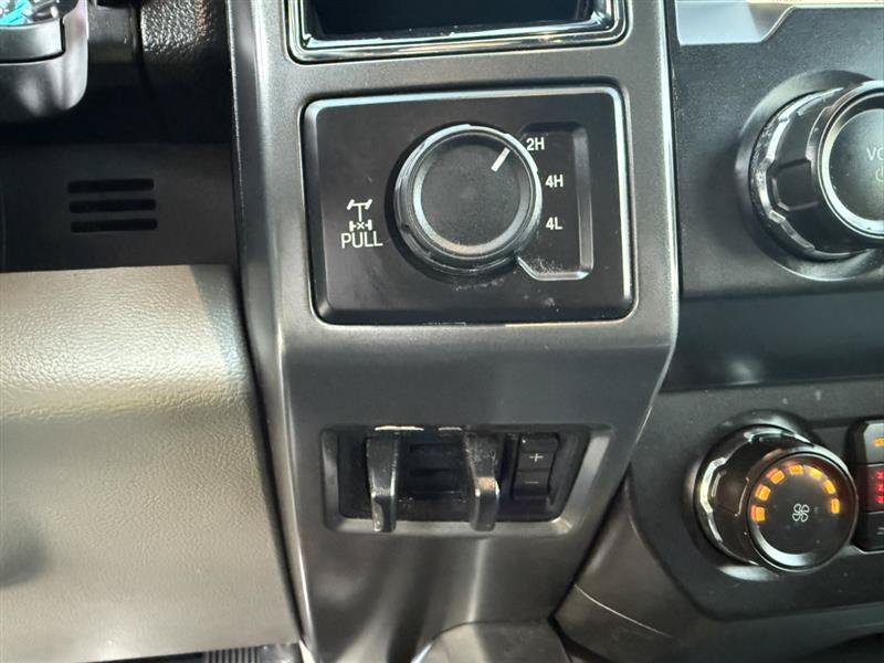 Used 2019 Ford F250 XLT w/ XLT Premium Package AWD/4WD image 34