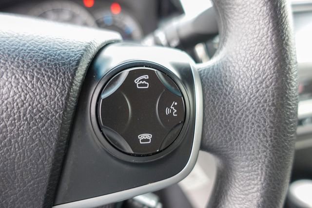 Used 2014 Toyota Camry LE image 15