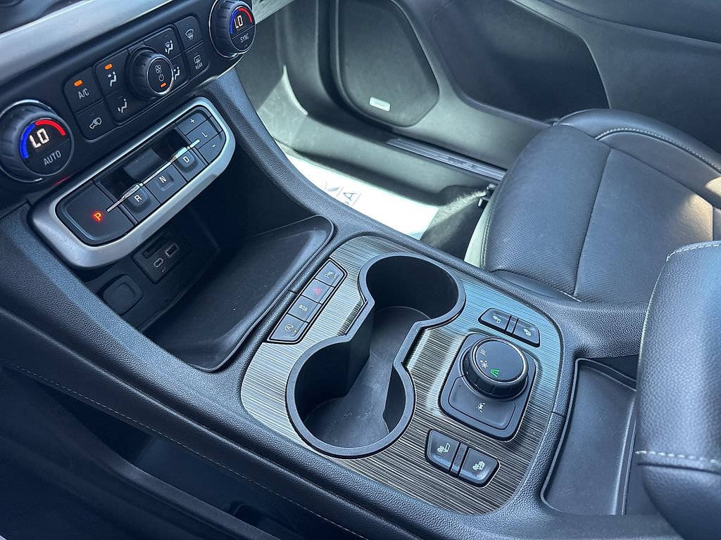 Used 2023 GMC Acadia SLT FWD image 25