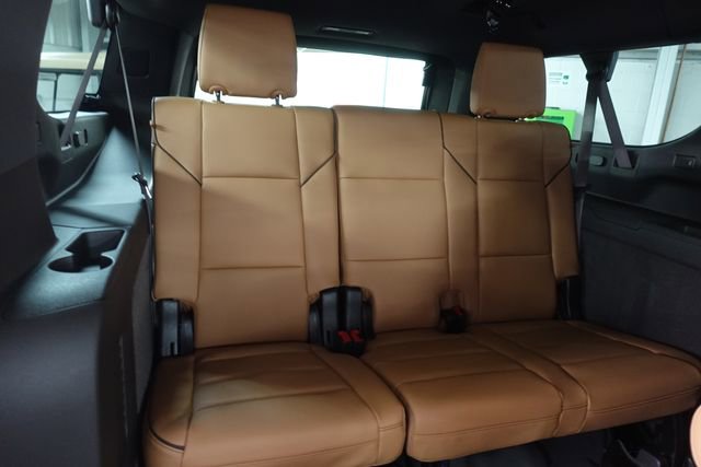 New 2026 Cadillac Escalade ESV Luxury w/ LPO, Radiant Package image 28