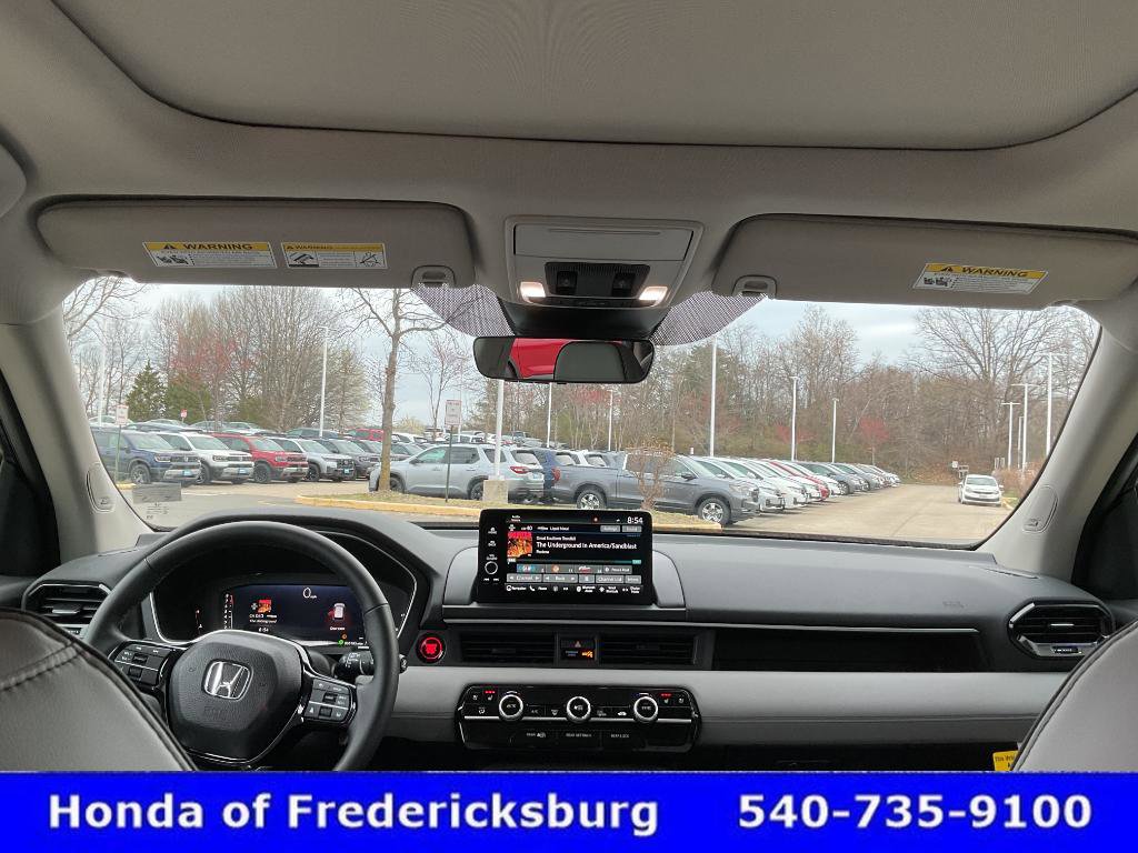 Used 2025 Honda Pilot Elite image 43