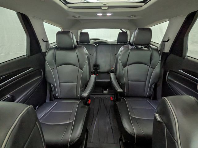 Used 2019 Buick Enclave Avenir w/ Avenir Technology Package AWD/4WD image 19
