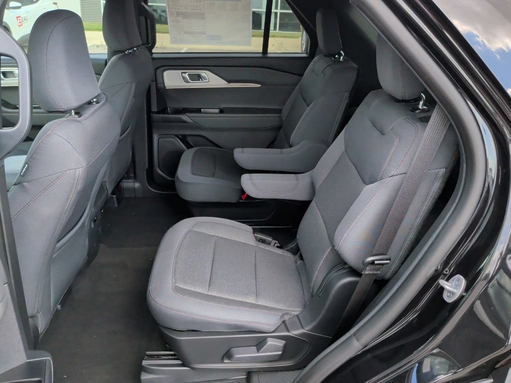 New 2027 Ford Explorer Active RWD image 34