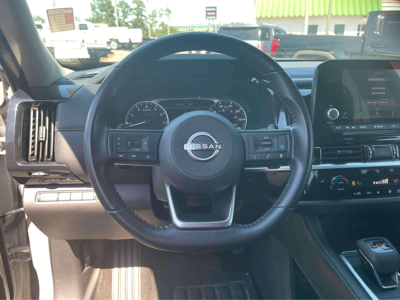 Used 2024 Nissan Pathfinder SV FWD image 15