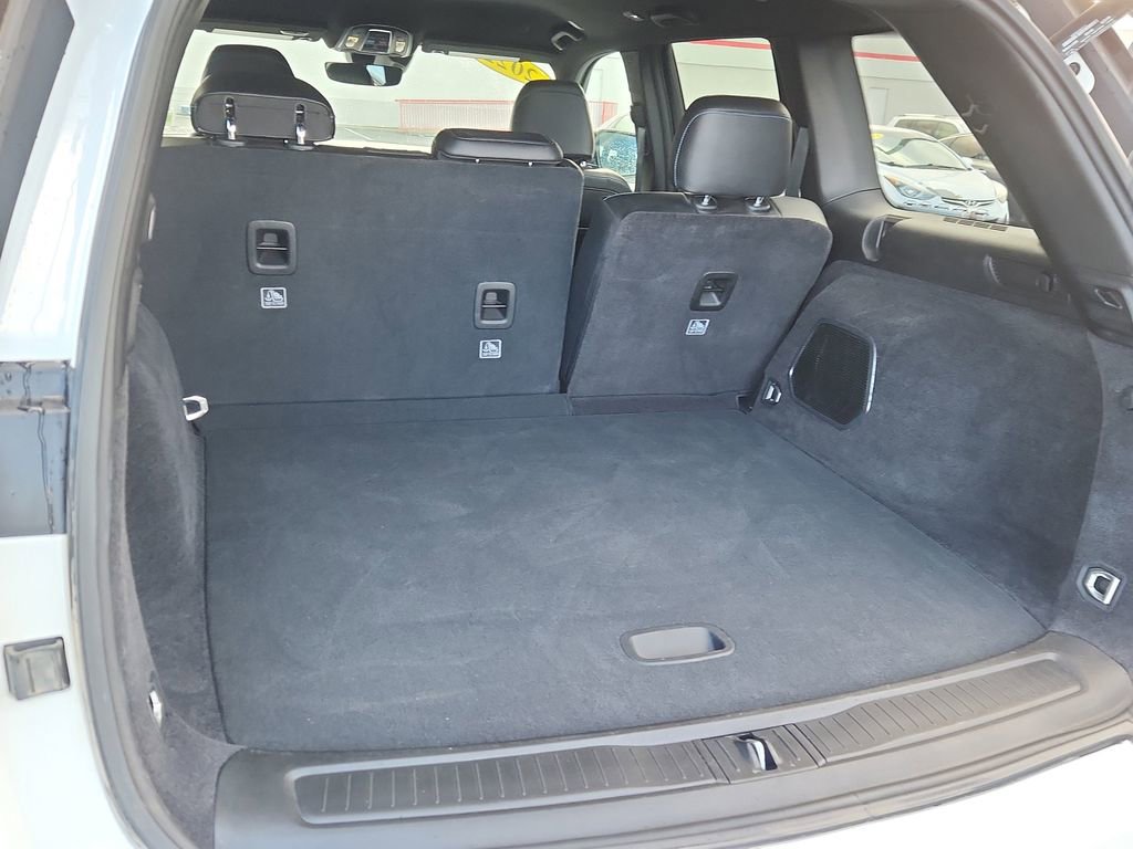 Used 2022 Jeep Grand Cherokee Trailhawk image 12