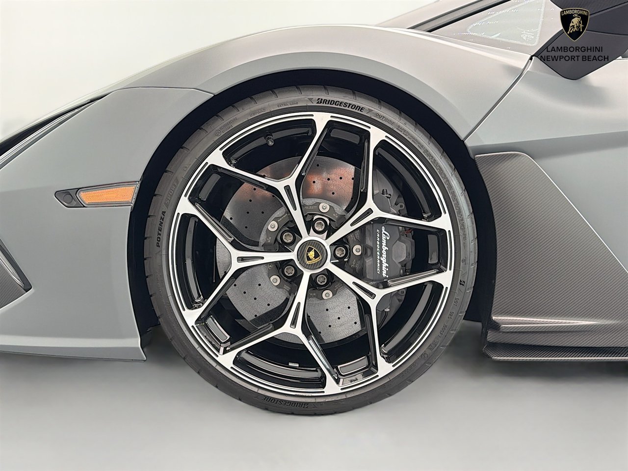 Used 2025 Lamborghini Revuelto AWD/4WD image 64