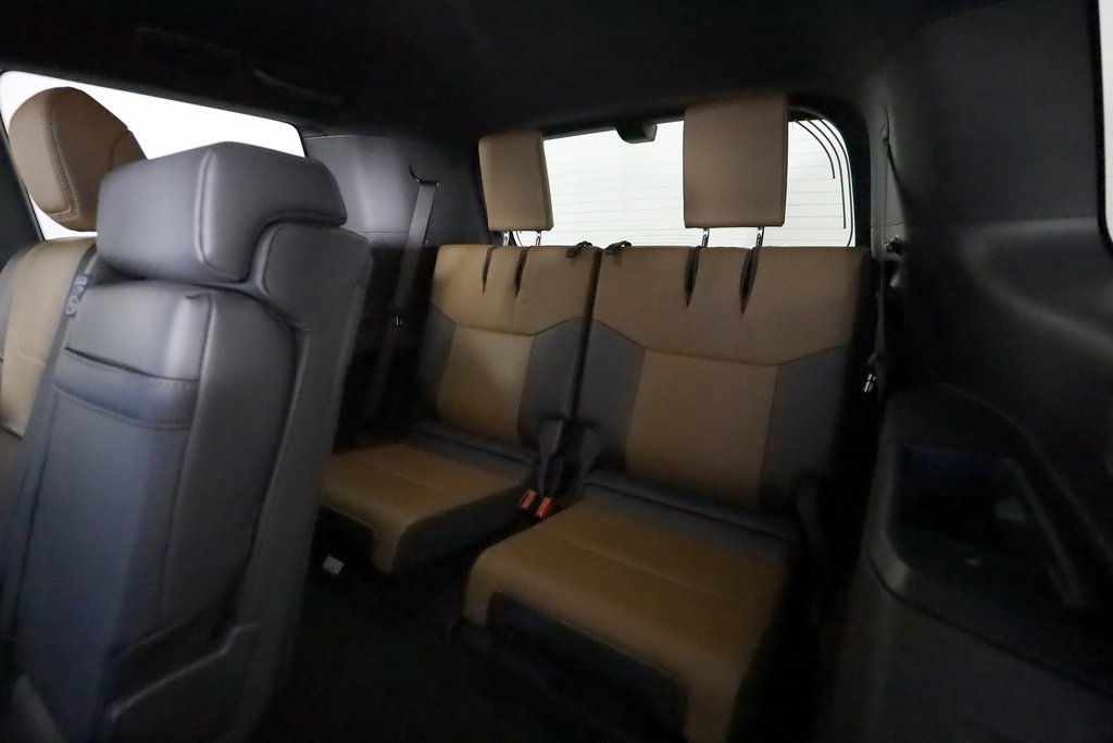 Used 2025 Lexus GX 550 w/ Accessory Package (2T) image 15