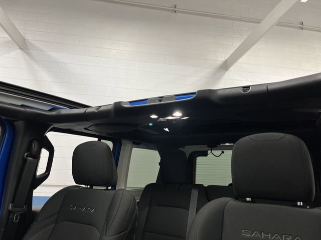 Used 2023 Jeep Wrangler Sahara w/ Safety Group image 7