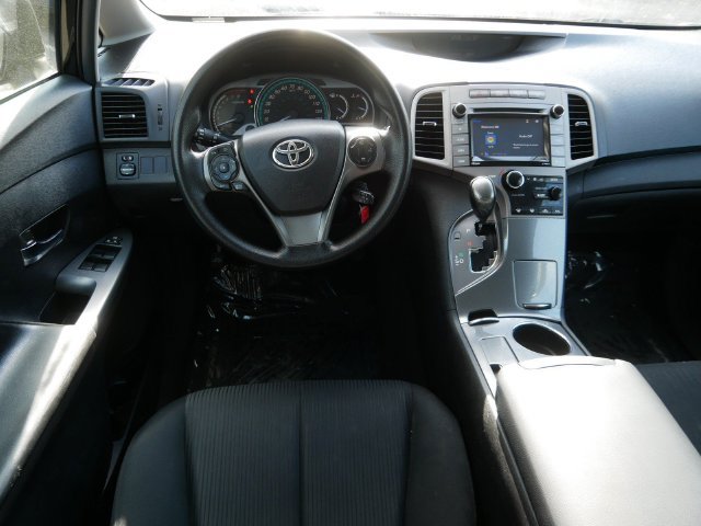 Used 2015 Toyota Venza LE FWD image 12