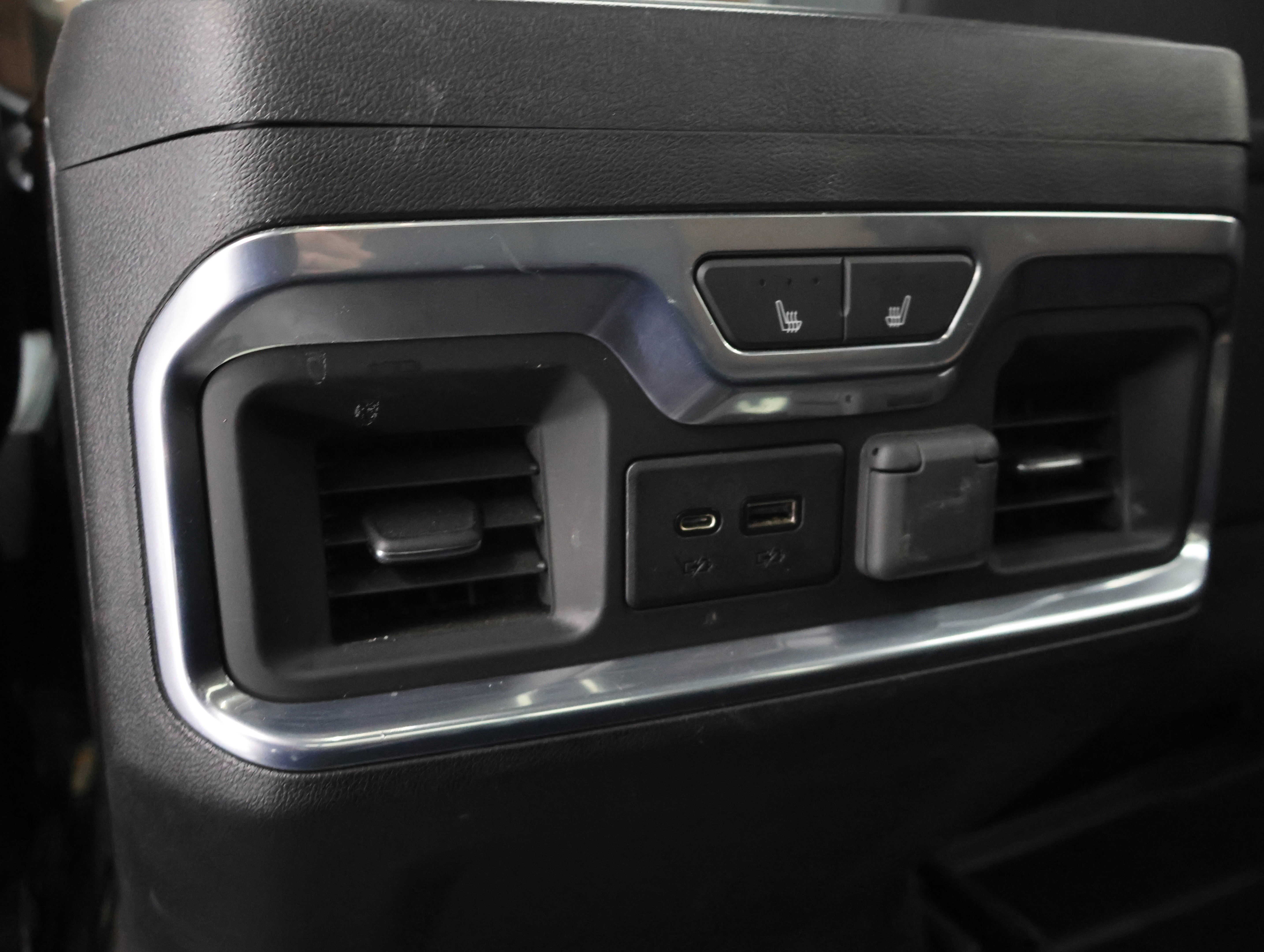 Used 2022 Chevrolet Silverado 3500 High Country w/ Safety Package II AWD/4WD image 45