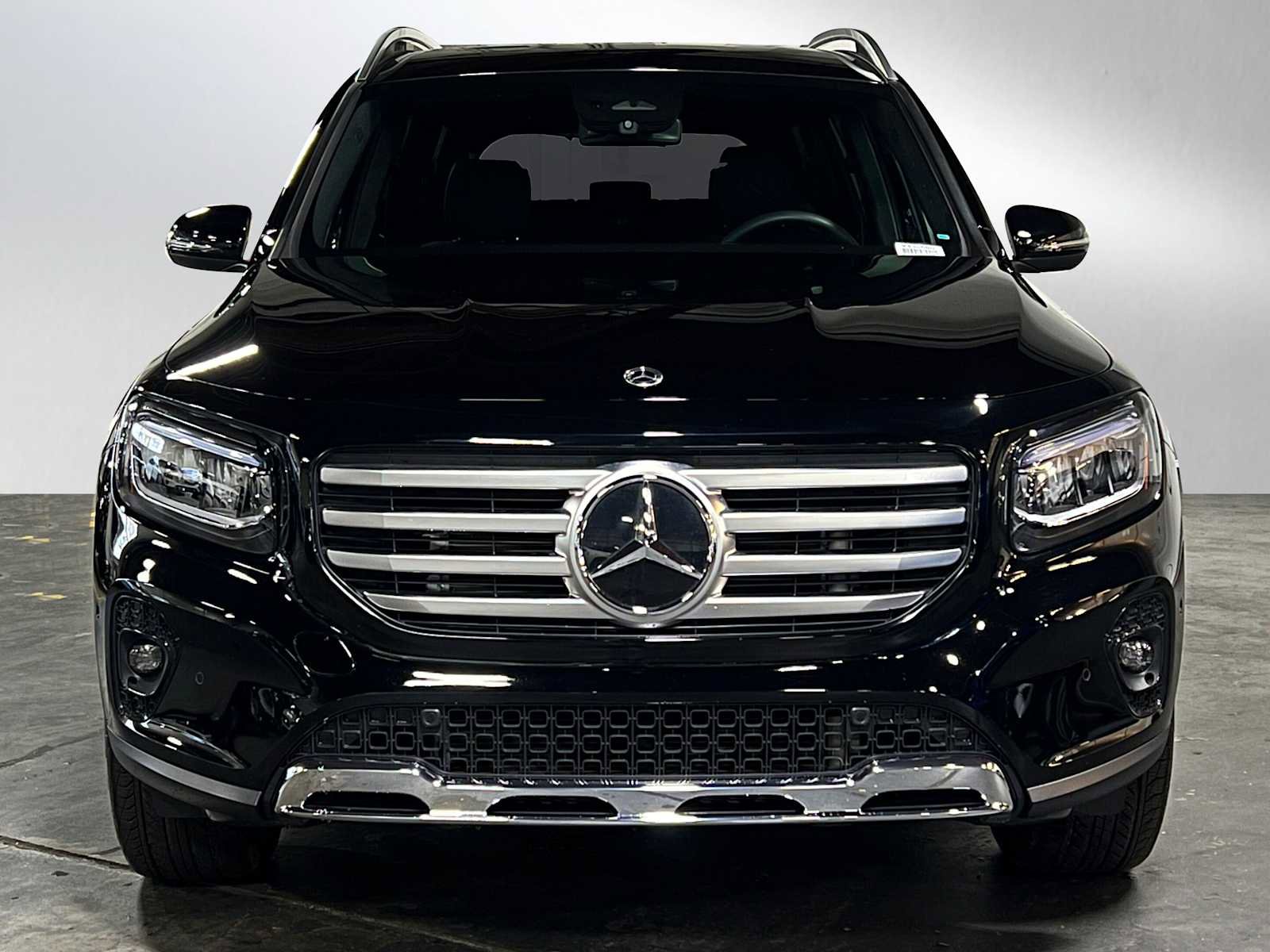 Certified 2025 Mercedes-Benz GLB 250 4MATIC image 9