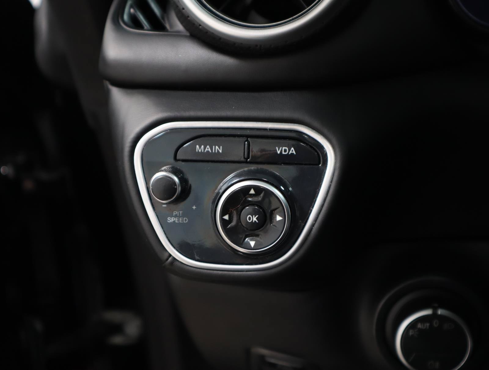 Used 2016 Ferrari California T RWD image 26