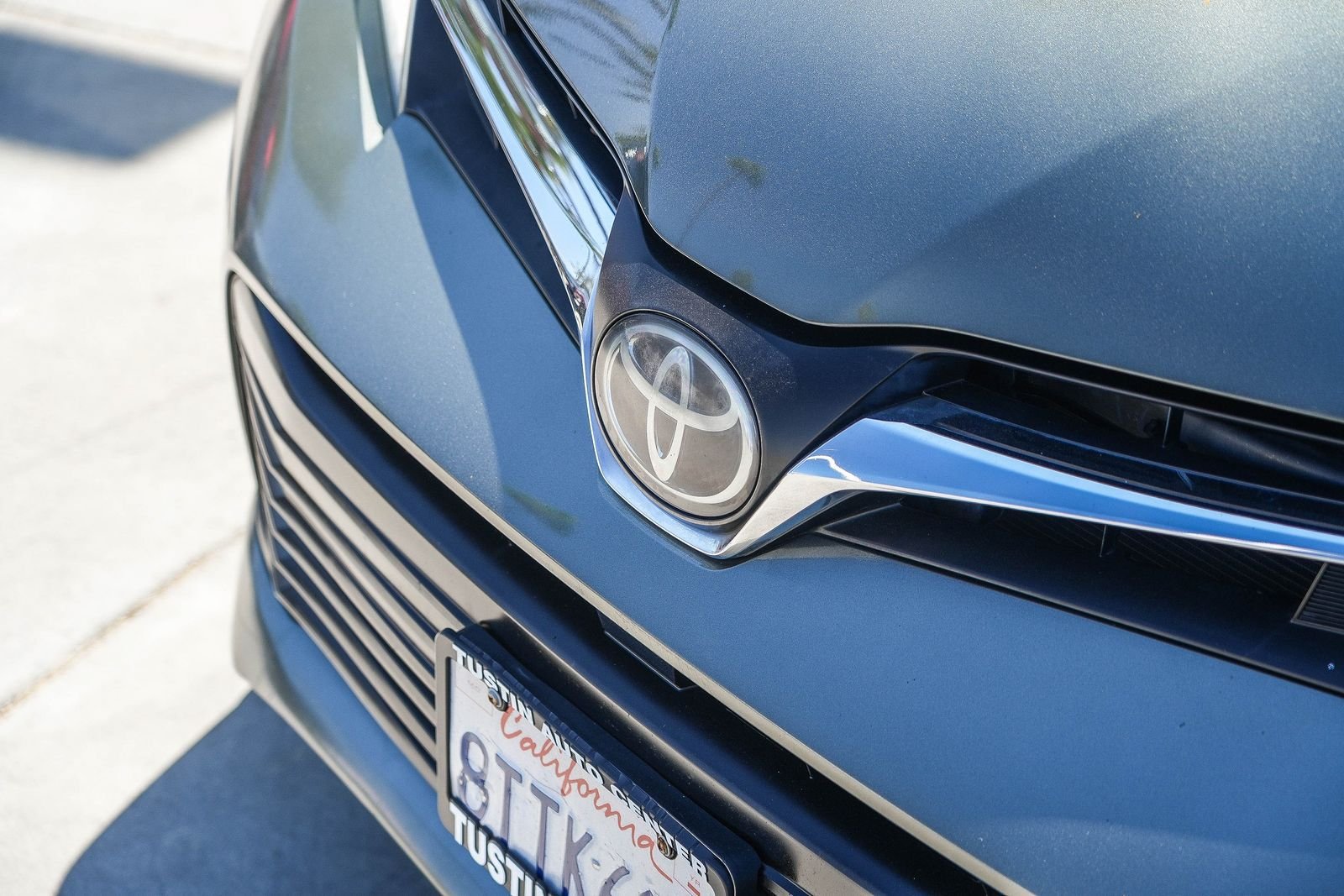 Certified 2020 Toyota Sienna LE w/ Carpet Mat Package FWD image 3