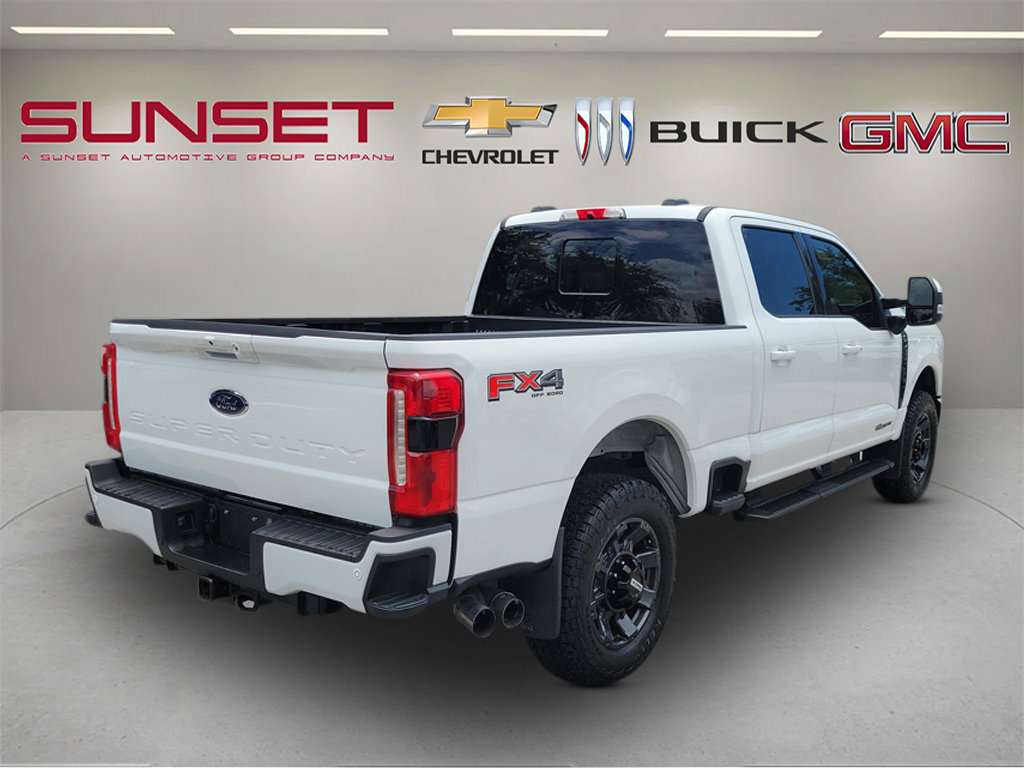 Used 2023 Ford F250 Lariat w/ Sport Appearance Package AWD/4WD image 4