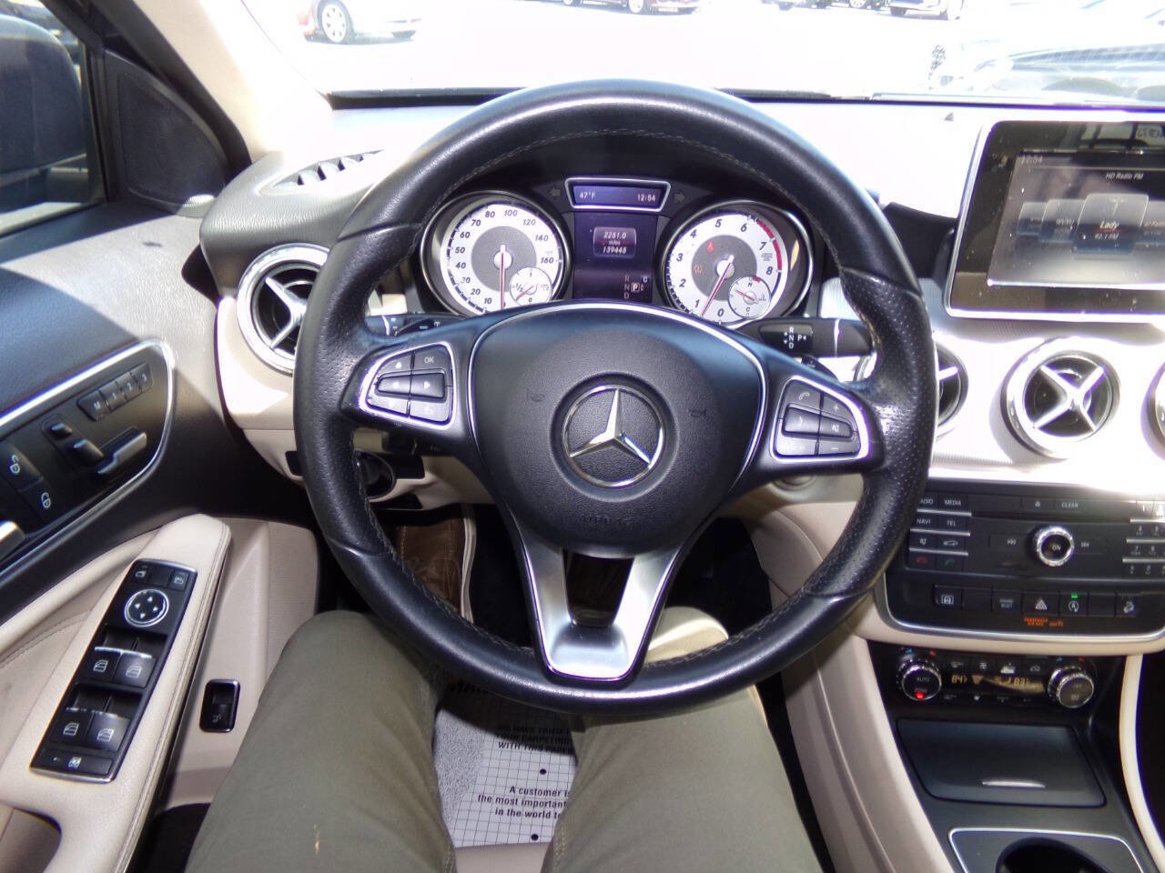 Used 2017 Mercedes-Benz GLA 250 4MATIC image 46