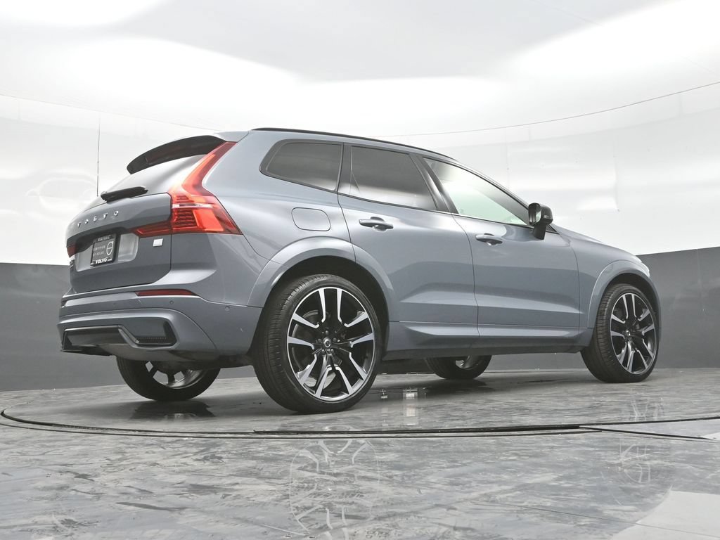 Used 2024 Volvo XC60 T8 Ultimate AWD/4WD image 27