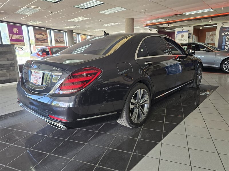 Used 2020 Mercedes-Benz S 560 4MATIC Sedan image 4
