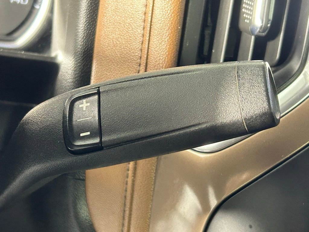 Used 2023 Chevrolet Silverado 3500 High Country image 29