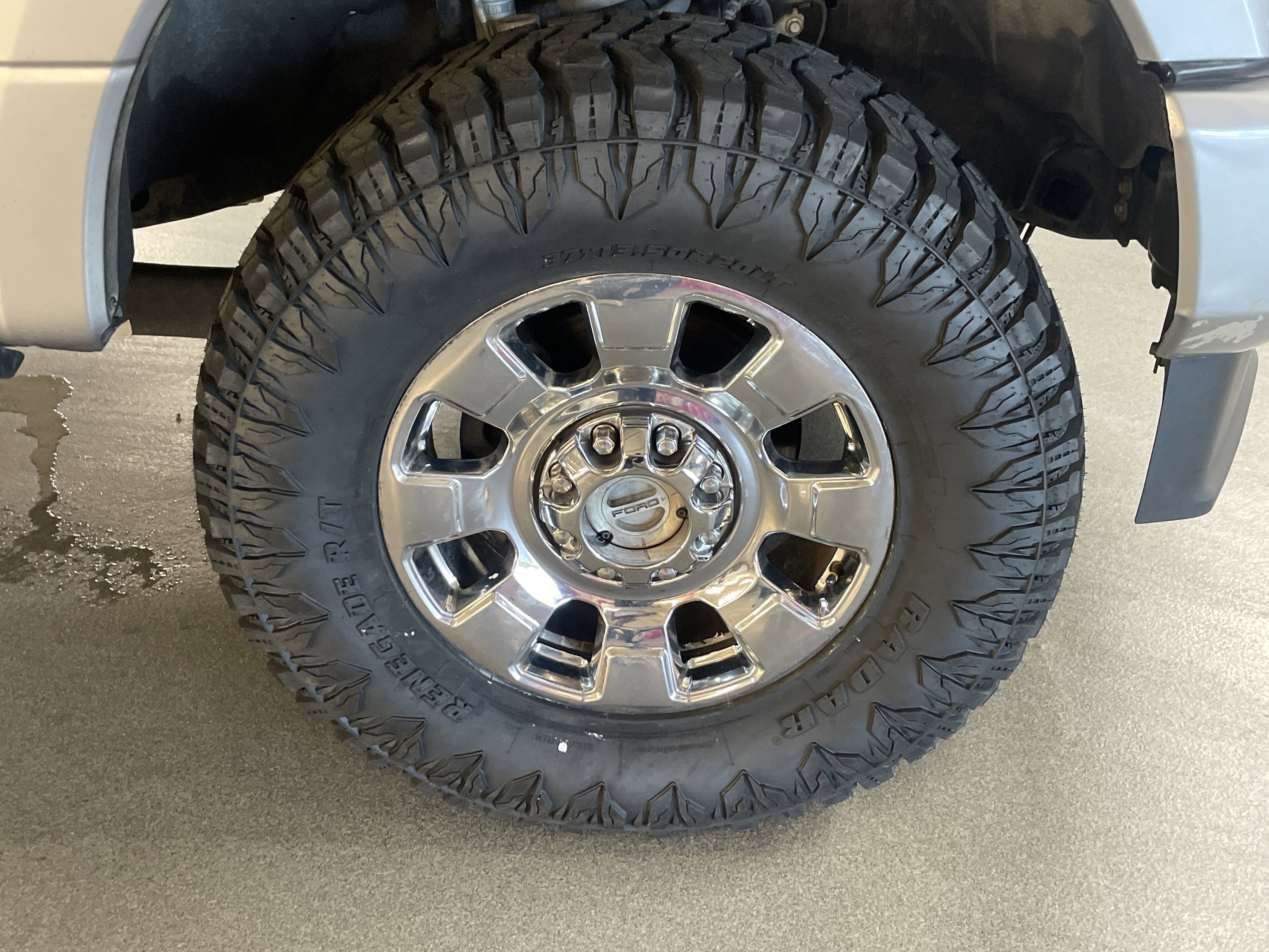 Used 2022 Ford F250 Limited w/ FX4 Off-Road Package image 13