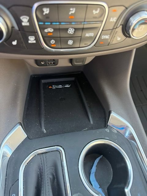 Used 2020 Chevrolet Traverse Premier FWD image 18