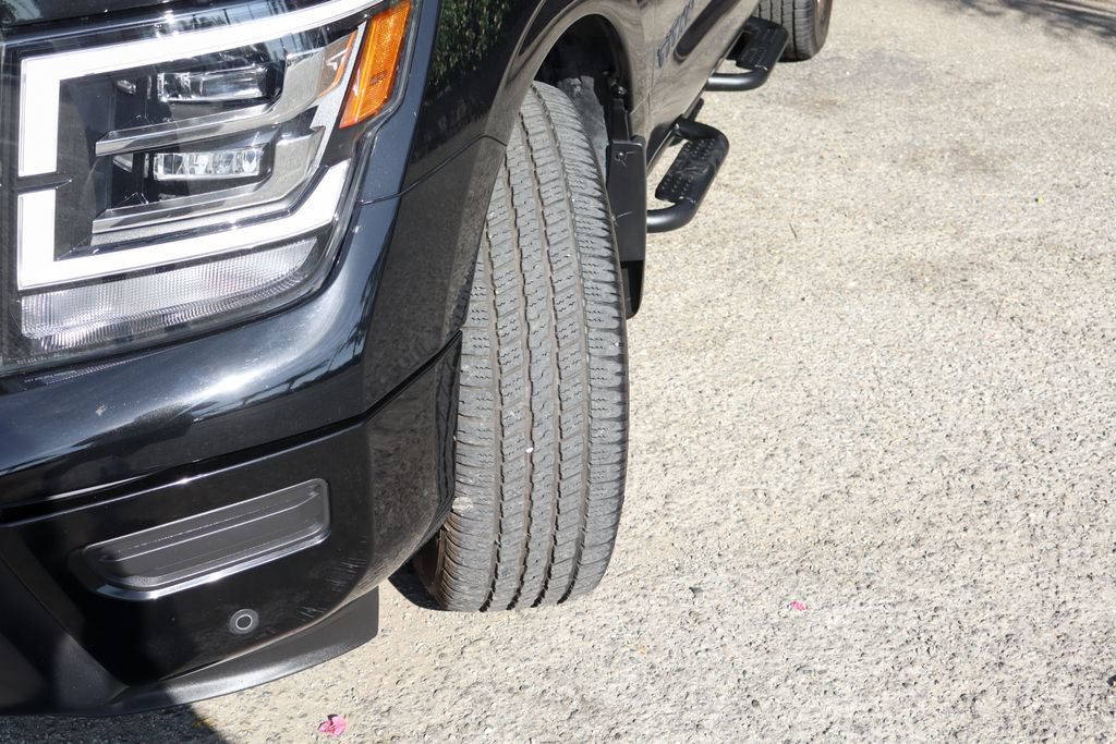 Used 2024 Nissan Titan SV w/ SV Bronze Edition Package AWD/4WD image 43