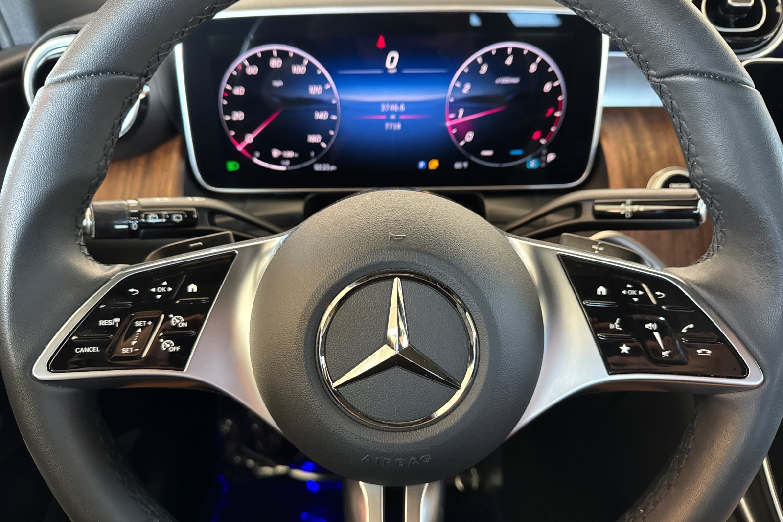 Used 2026 Mercedes-Benz GLC 300 4MATIC image 28