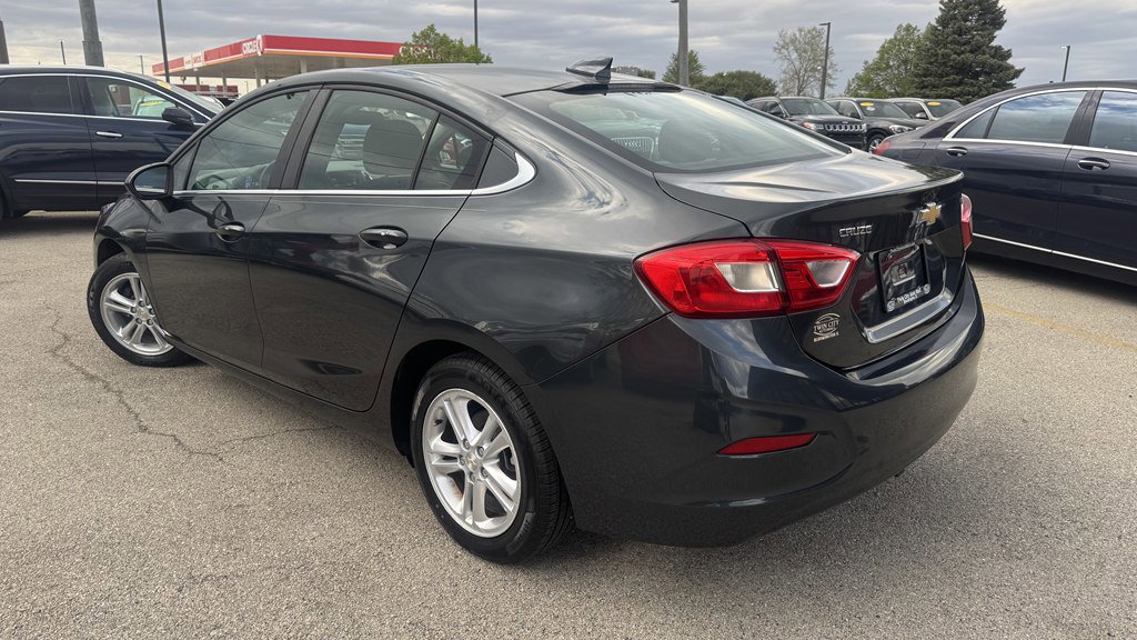 Used 2018 Chevrolet Cruze LT w/ LT Convenience Package FWD image 6