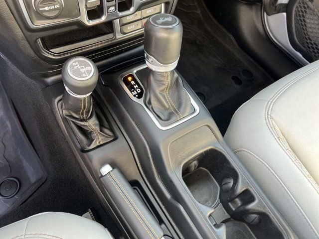 Used 2022 Jeep Wrangler Unlimited Sahara image 32