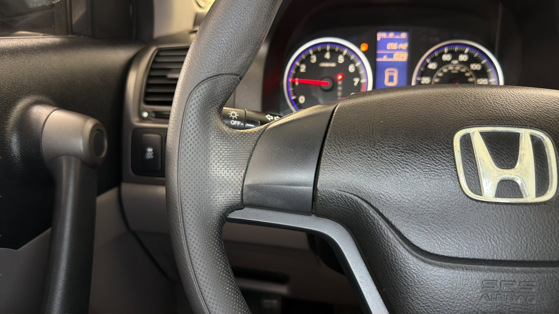 Used 2010 Honda CR-V LX image 27