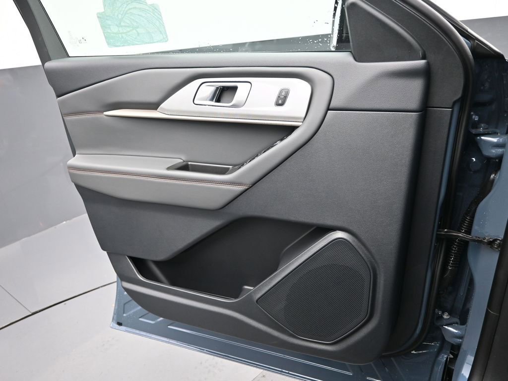 New 2026 Ford Explorer Active image 15