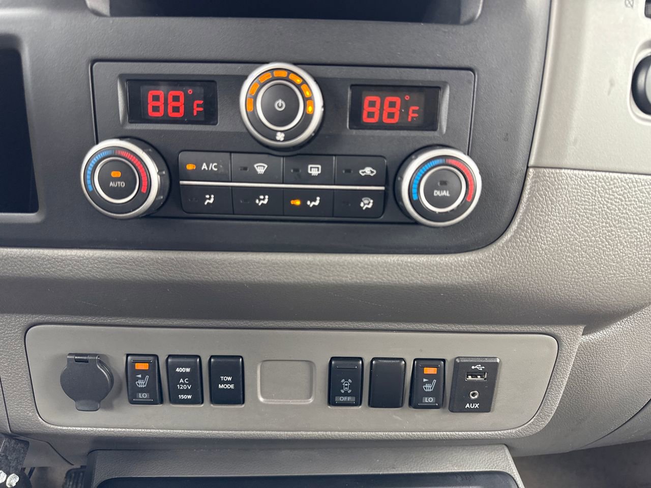 Used 2019 Nissan NV 3500 SL image 22