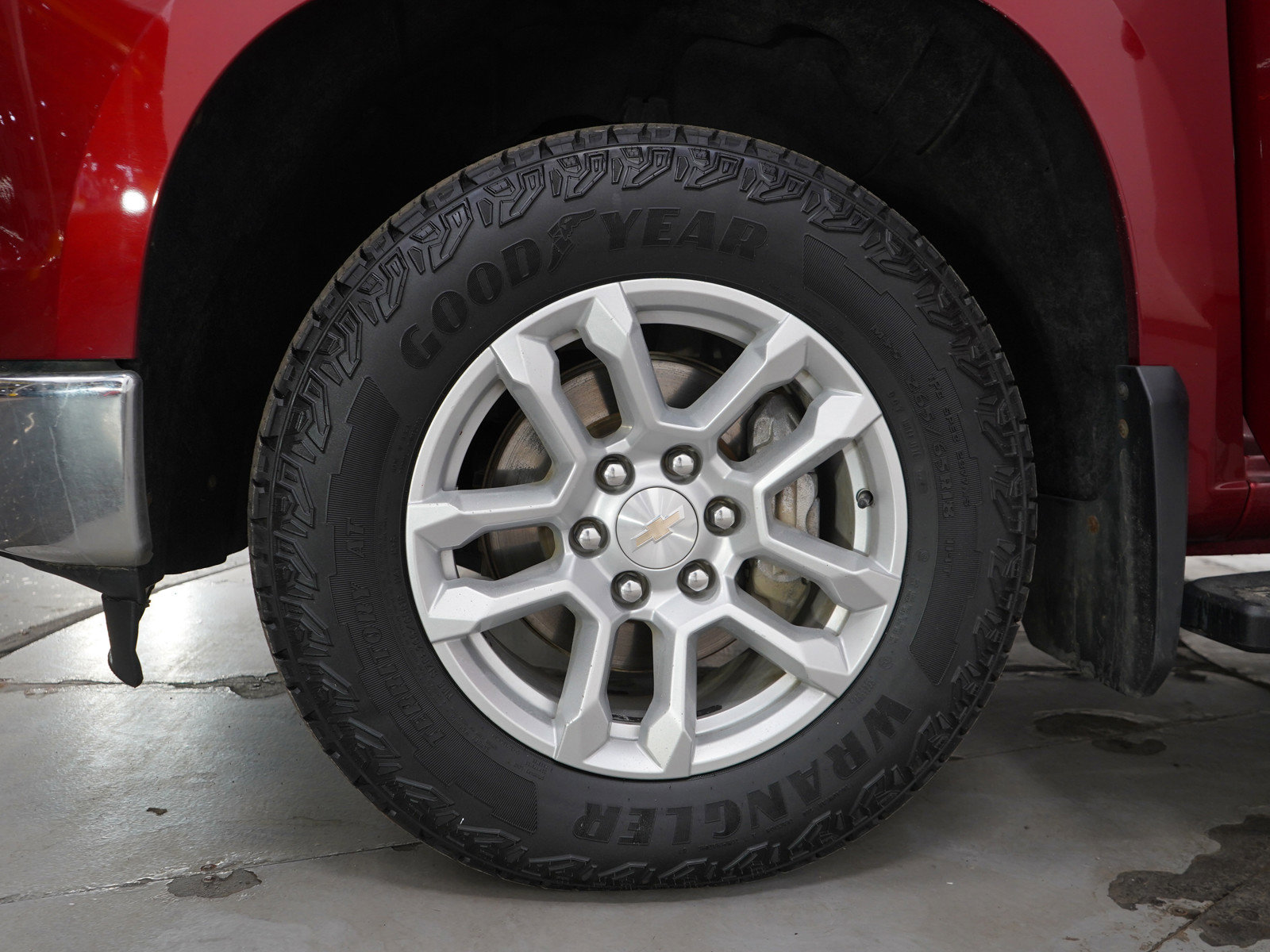 Used 2023 Chevrolet Silverado 1500 LT w/ Z71 Off-Road Package AWD/4WD image 31