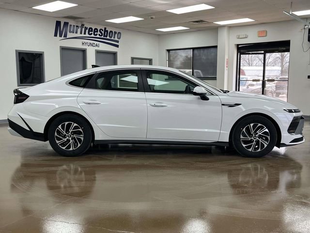 New 2026 Hyundai Sonata Blue FWD image 5