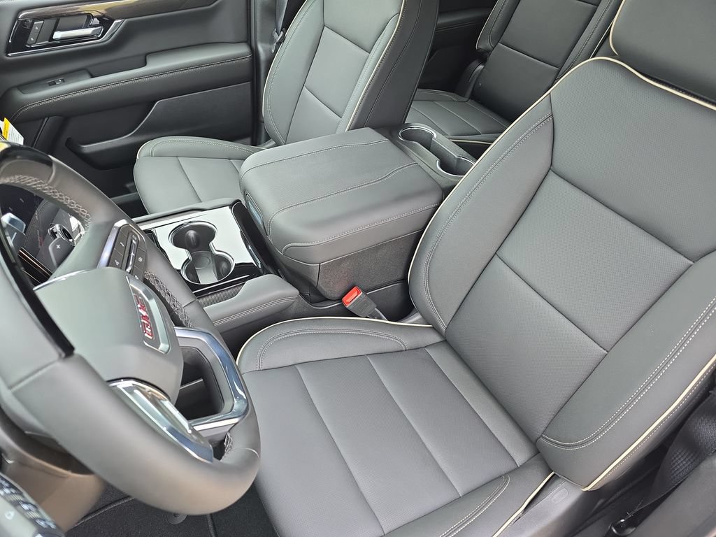 New 2026 GMC Yukon Elevation w/ Elevation Premium Package AWD/4WD image 16