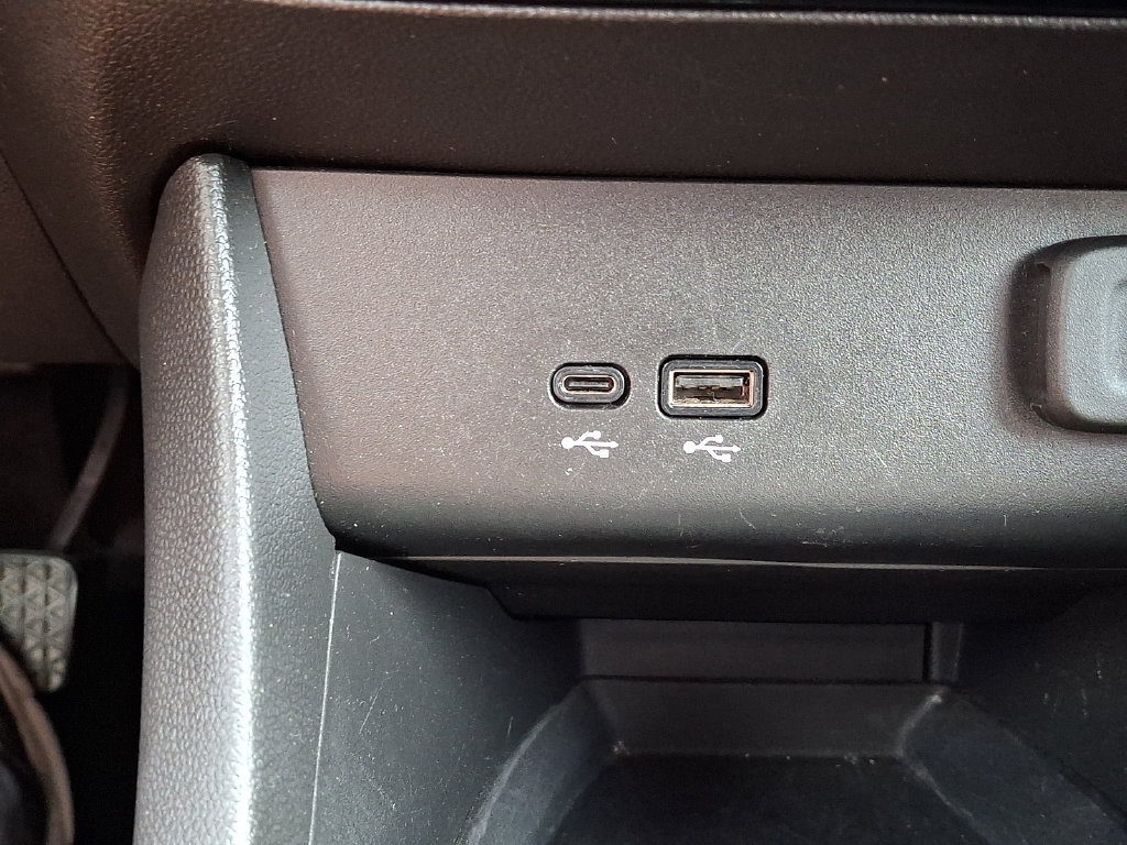 Used 2024 Buick Encore GX Sport Touring AWD/4WD image 24