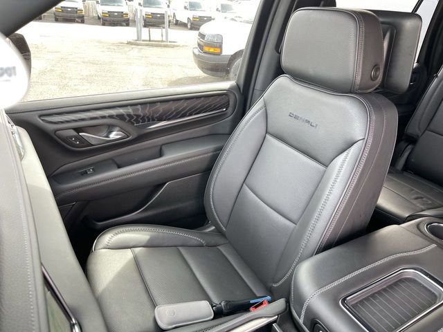 Used 2023 GMC Yukon Denali image 25