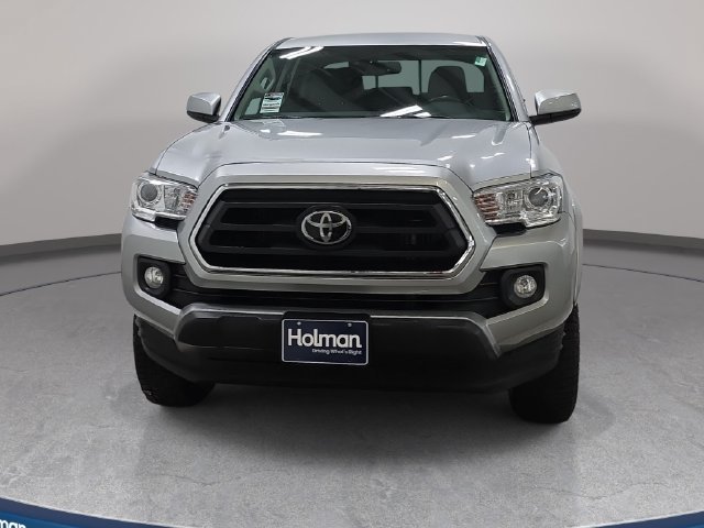 Certified 2023 Toyota Tacoma SR5 AWD/4WD image 2
