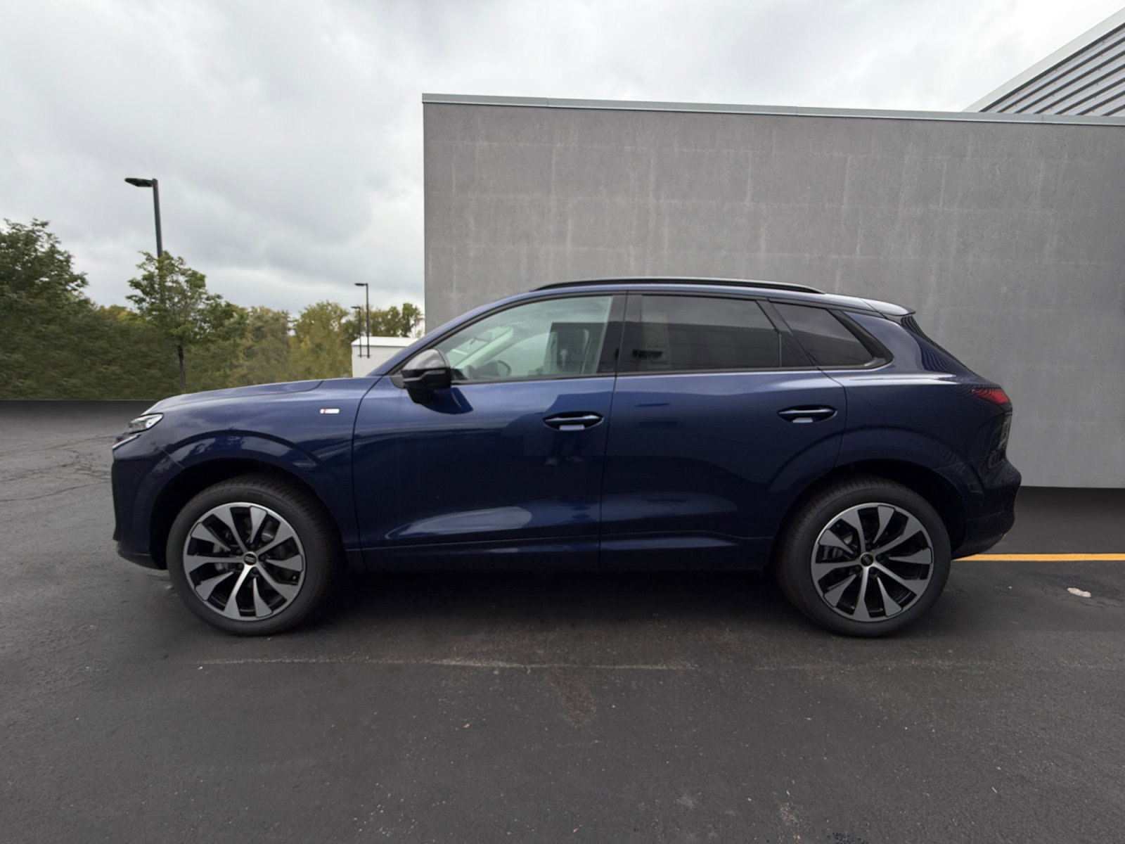 New 2026 Audi Q3 quattro 2.0T AWD/4WD image 2