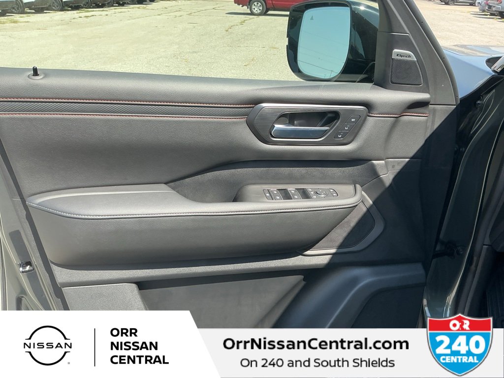 New 2025 Nissan Armada PRO-4X image 17