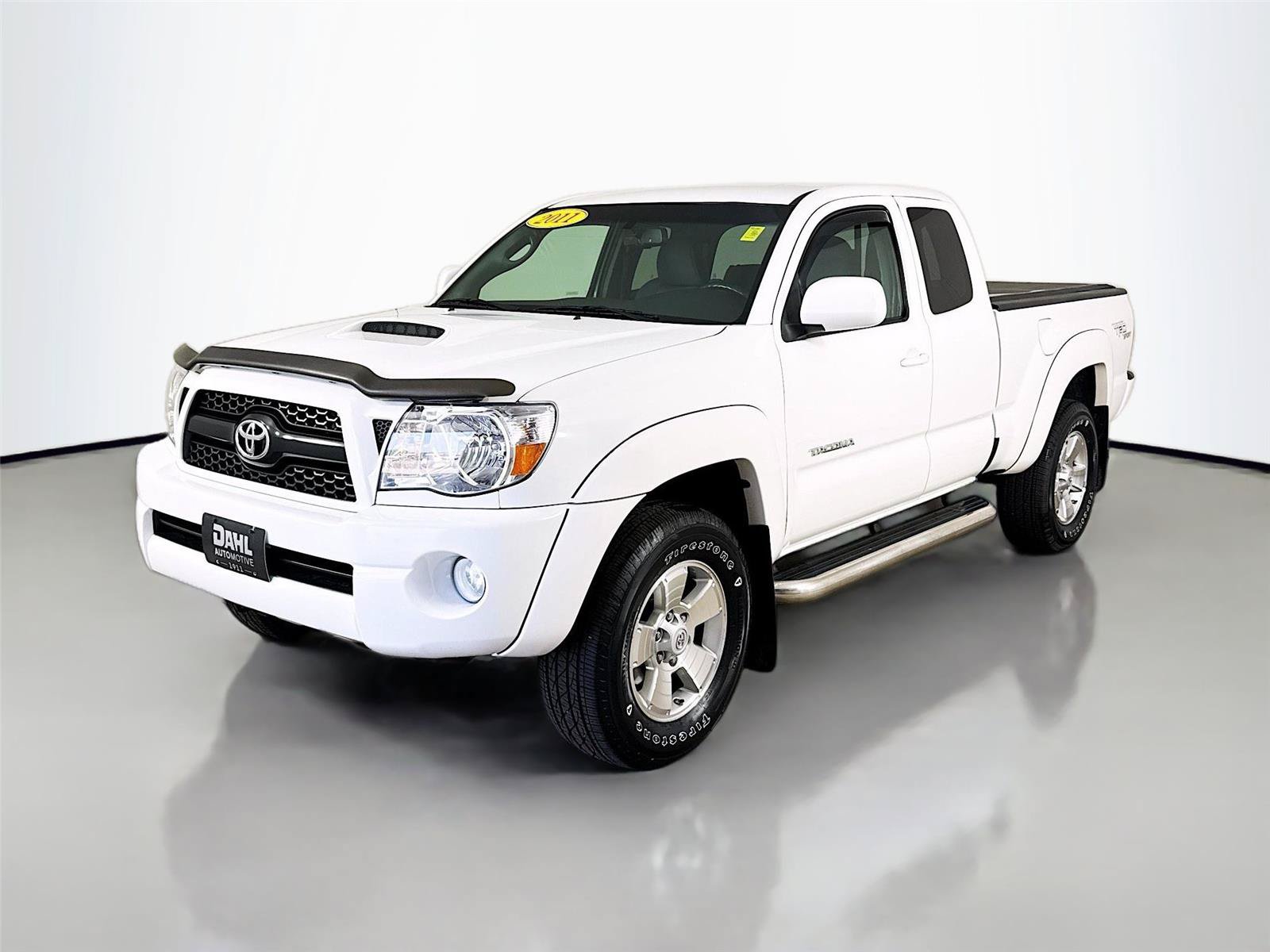 Used 2011 Toyota Tacoma 4x4 Access Cab V6 w/ TRD Sport Pkg image 4