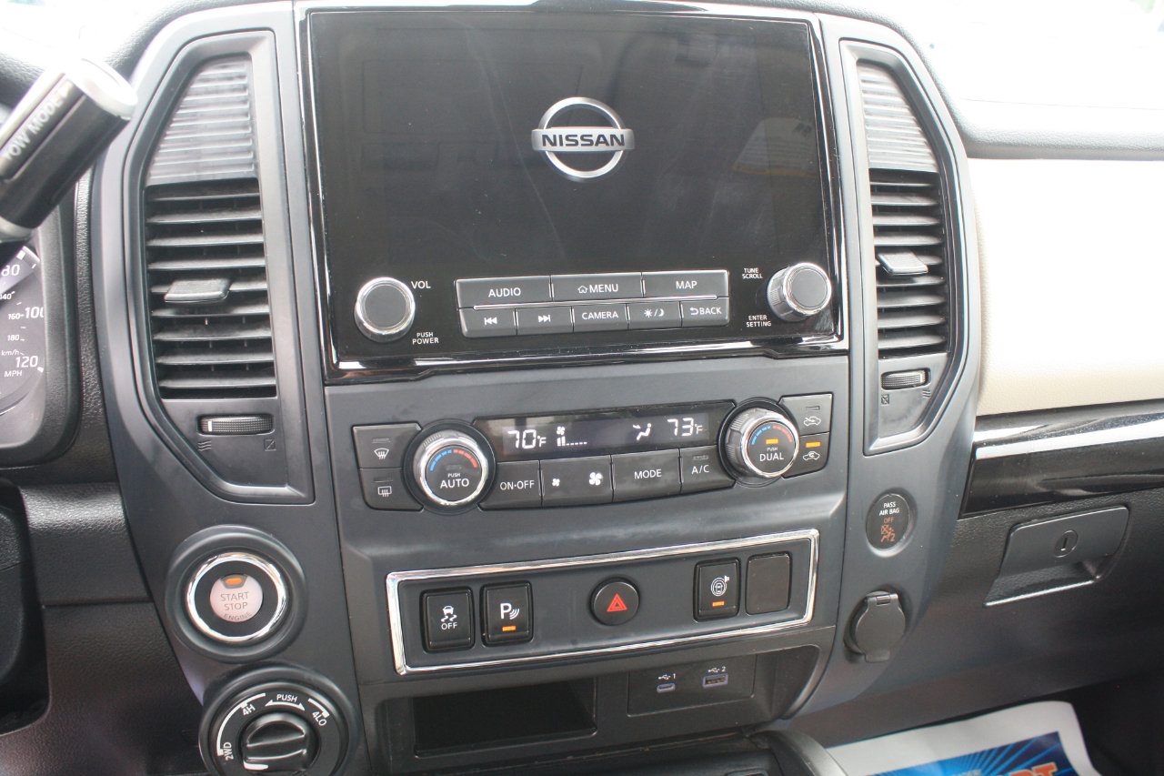 Used 2022 Nissan Titan SV w/ SV Convenience Package image 25