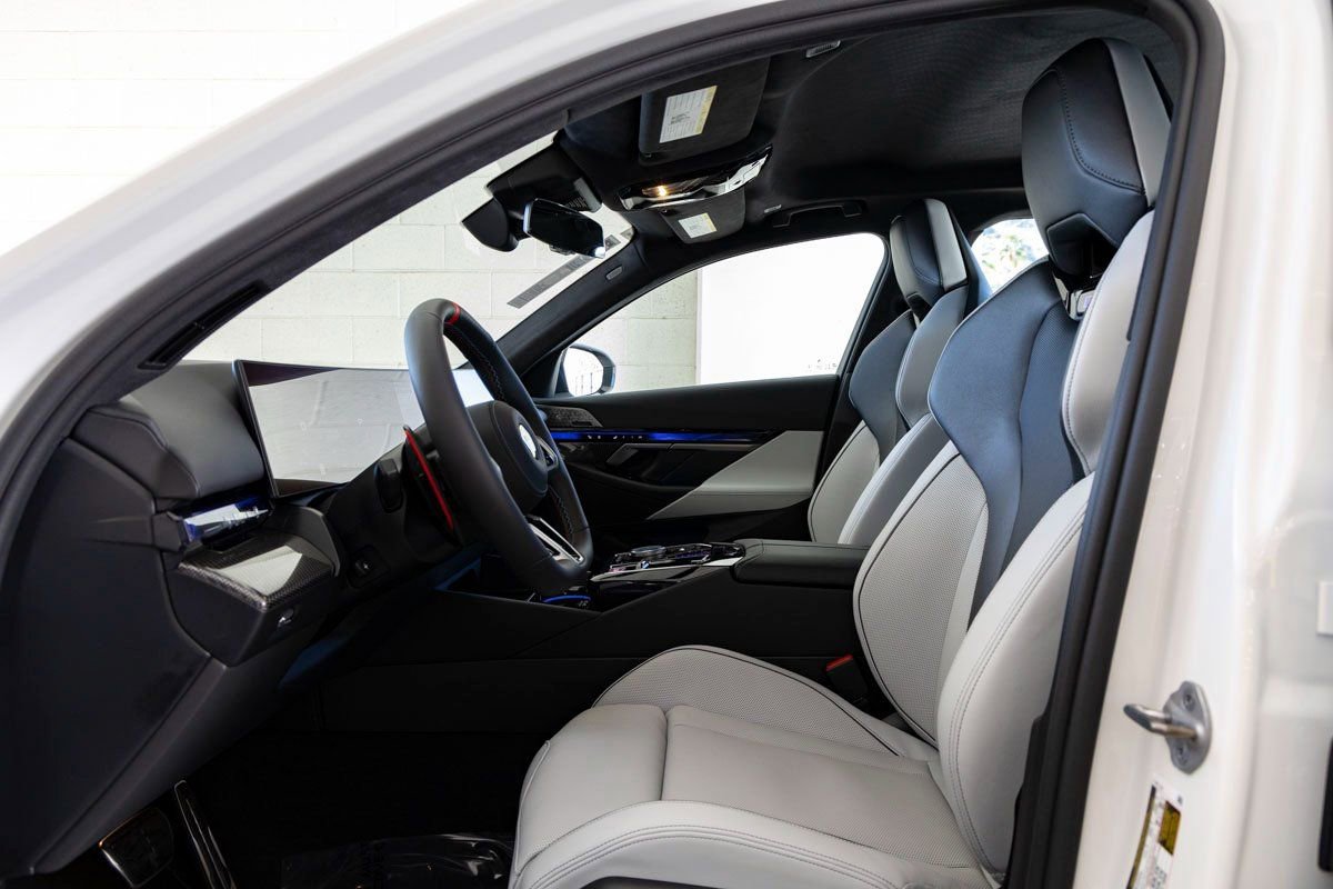 New 2026 BMW M5 w/ Carbon Package image 18