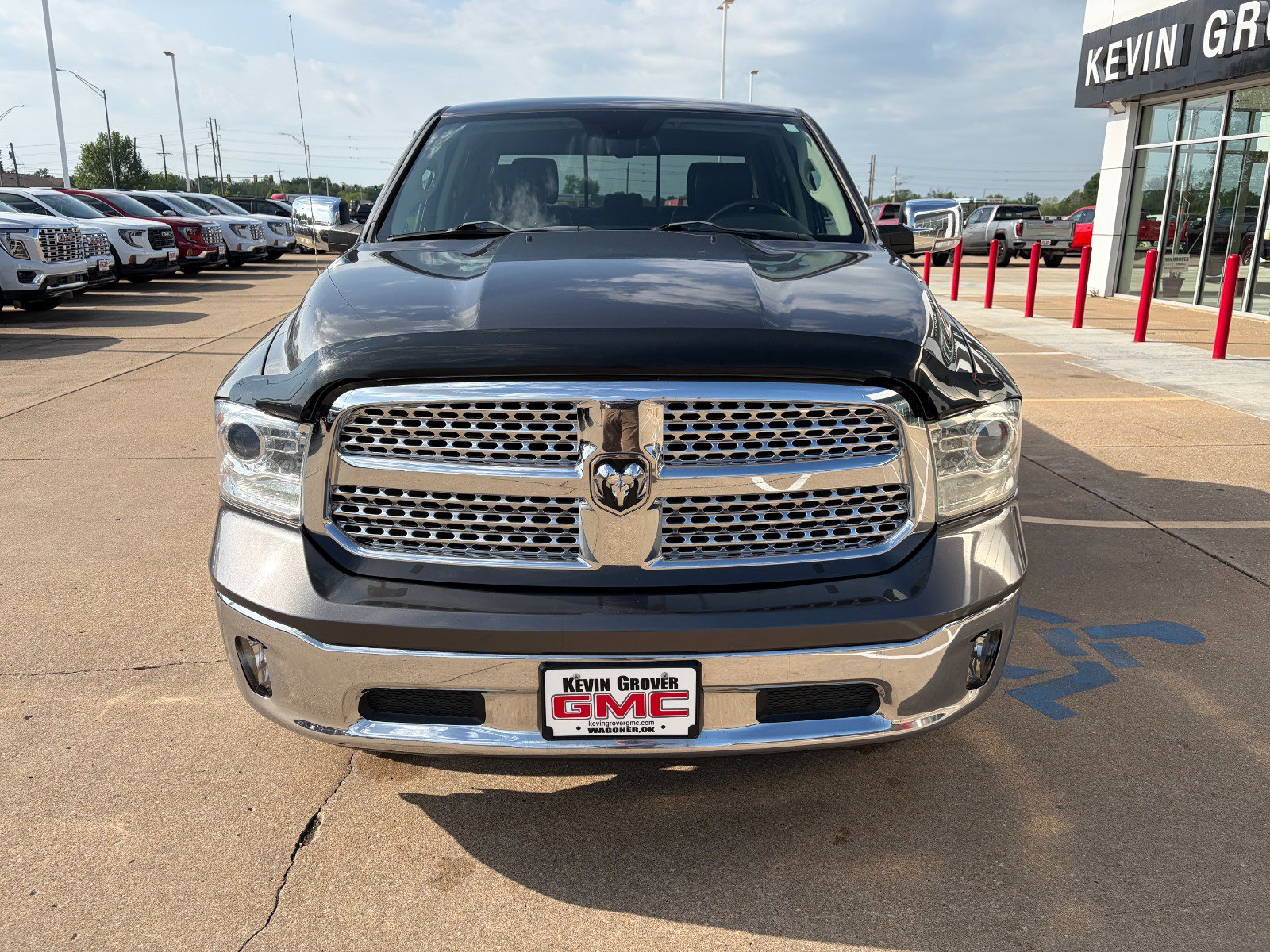 Used 2016 RAM 1500 Laramie w/ Convenience Group image 2